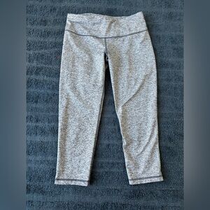 VICTORIA’S SECRET VSX Athletic Gray Capri Leggings